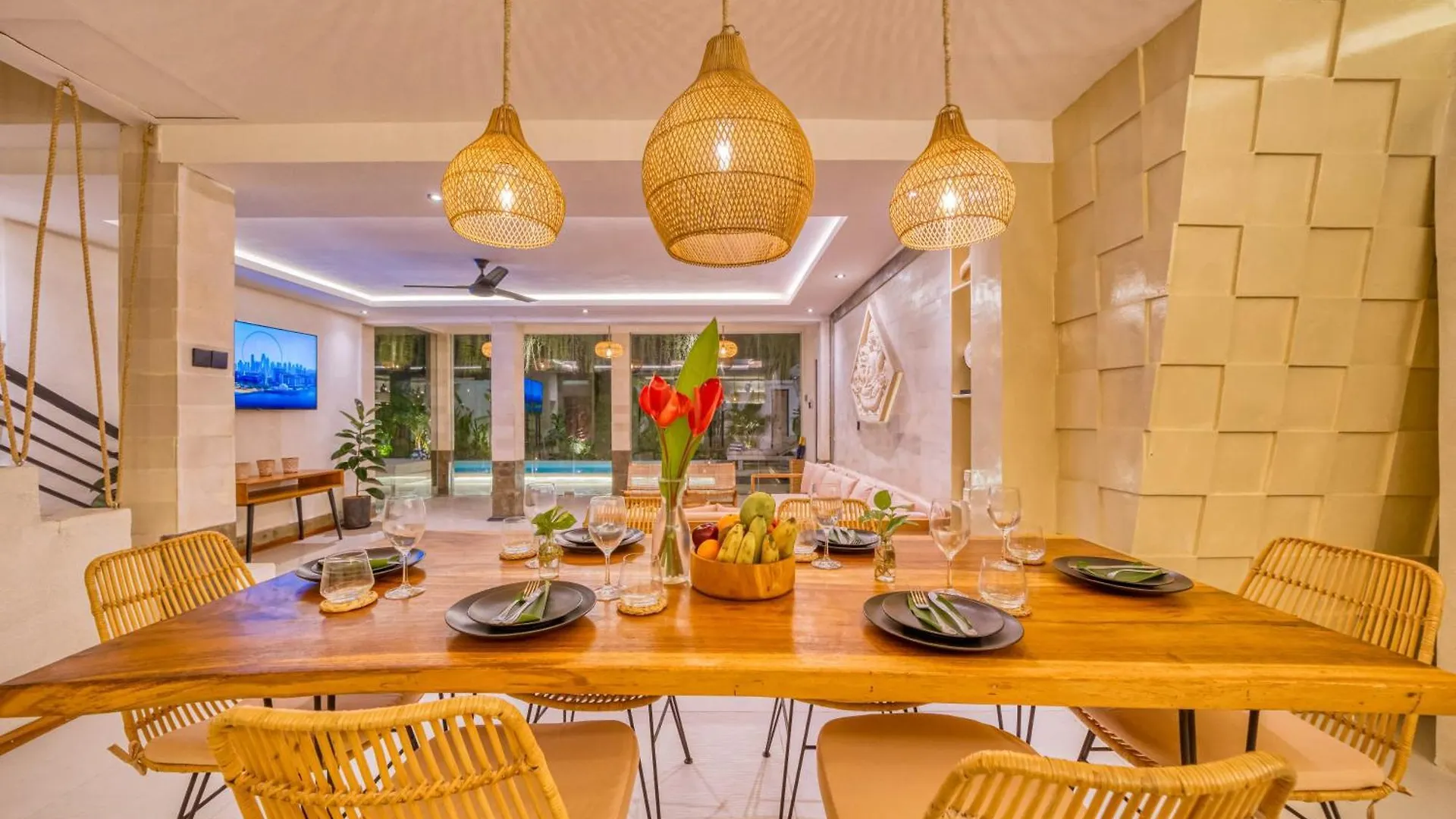 Villa Florence - 3Bdr Luxury Villa, Private Pool, Walk To The Beach Seminyak