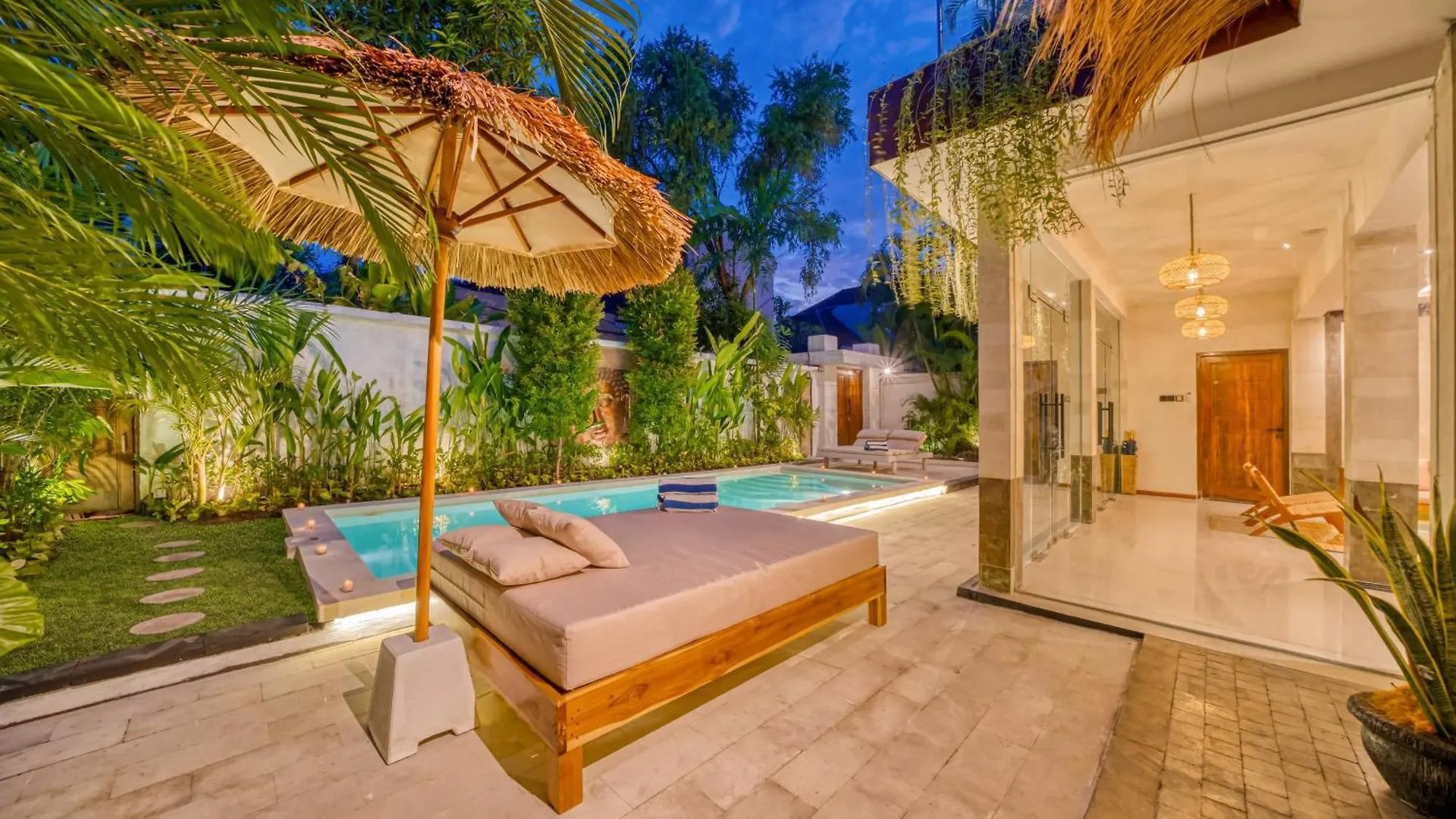 Villa Florence - 3Bdr Luxury Villa, Private Pool, Walk To The Beach Seminyak  Indonesia