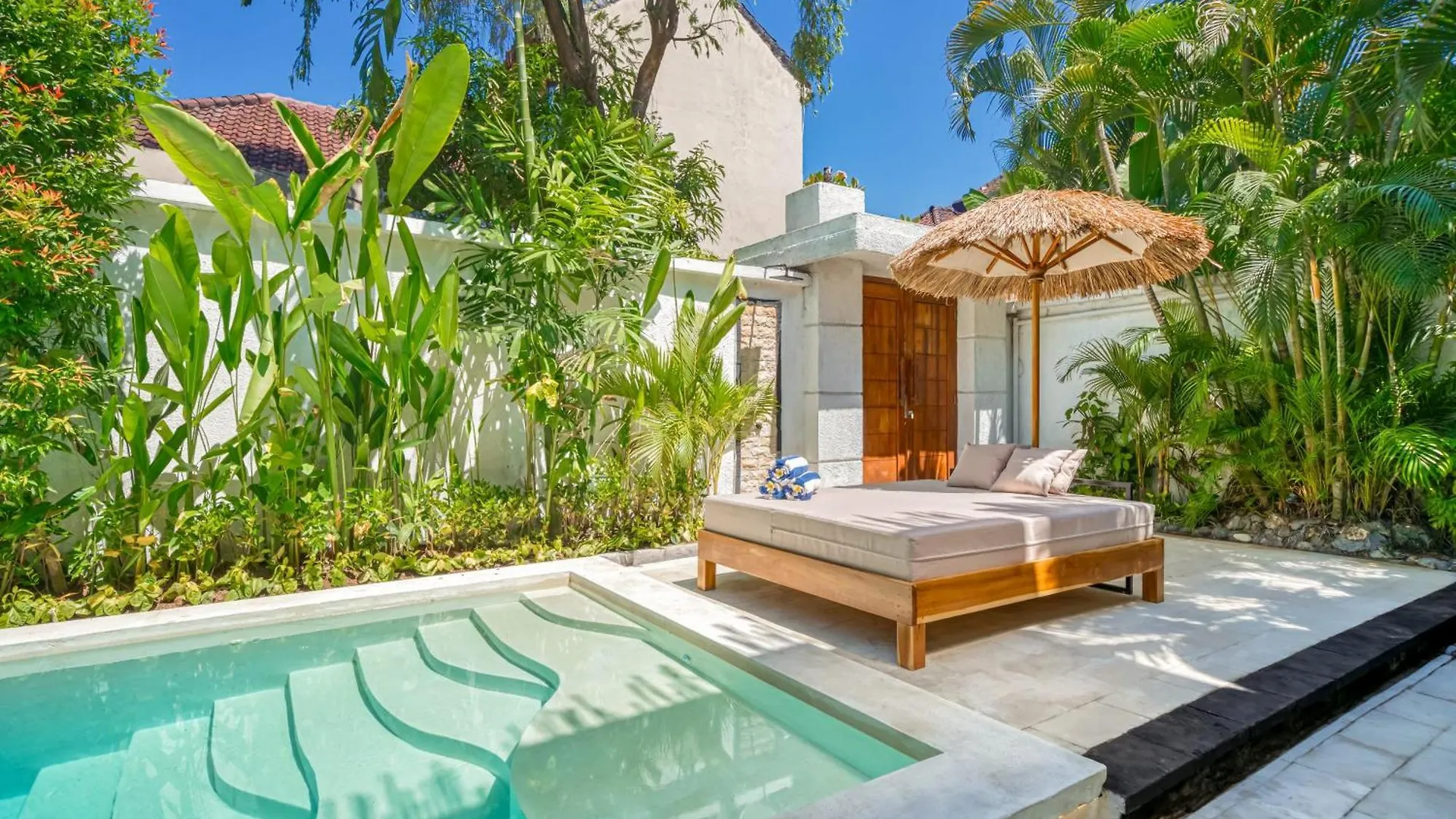 Villa Florence - 3Bdr Luxury Villa, Private Pool, Walk To The Beach Seminyak