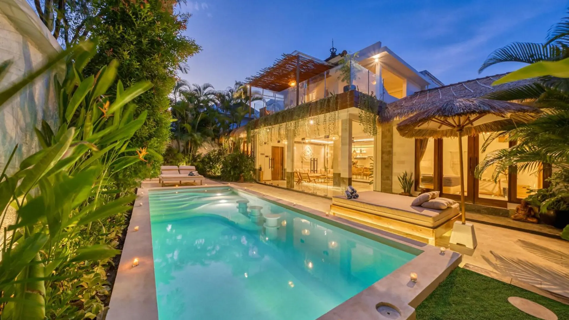 Villa Florence - 3Bdr Luxury Villa, Private Pool, Walk To The Beach Seminyak
