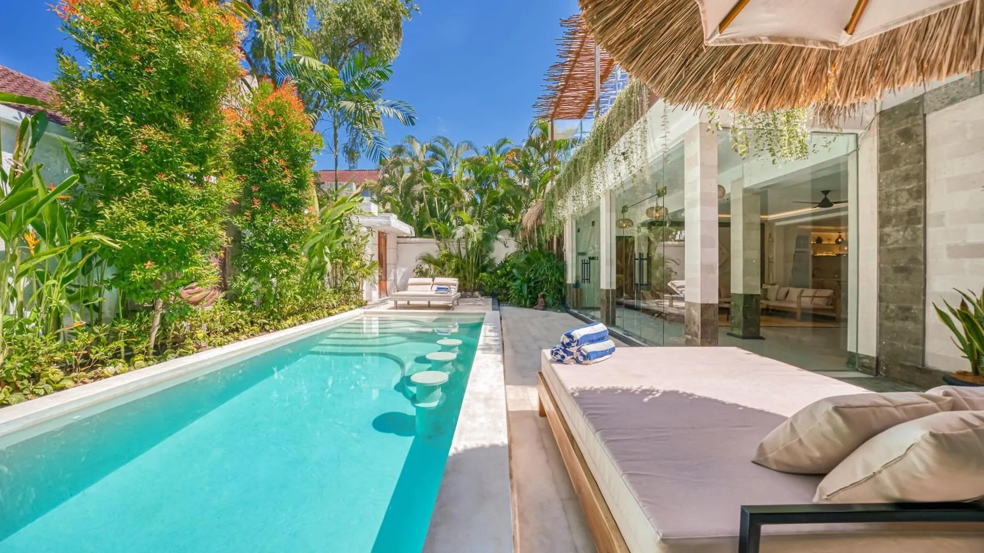 Villa Florence - 3Bdr Luxury Villa, Private Pool, Walk To The Beach Seminyak