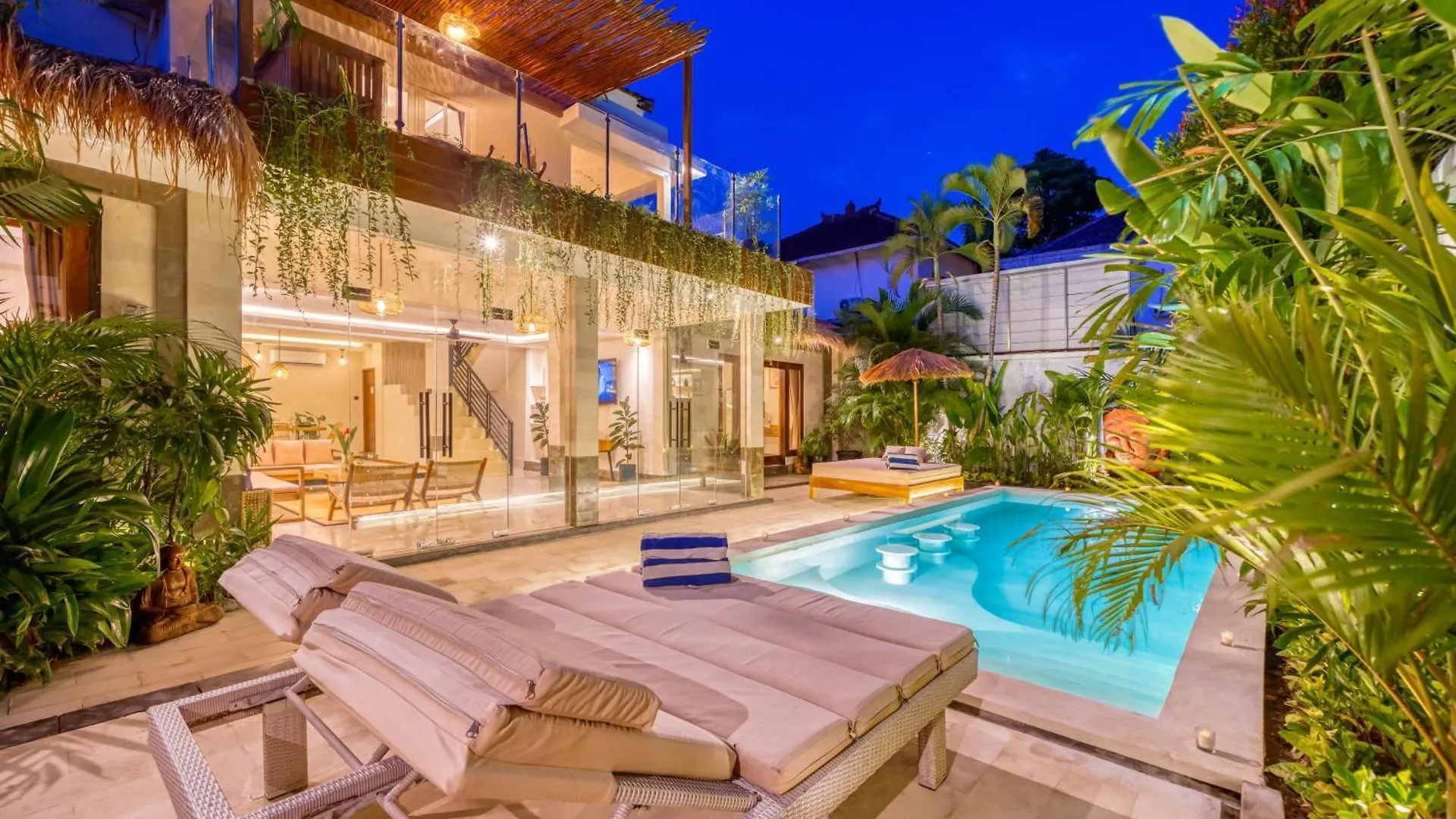 Villa Florence - 3Bdr Luxury Villa, Private Pool, Walk To The Beach Seminyak