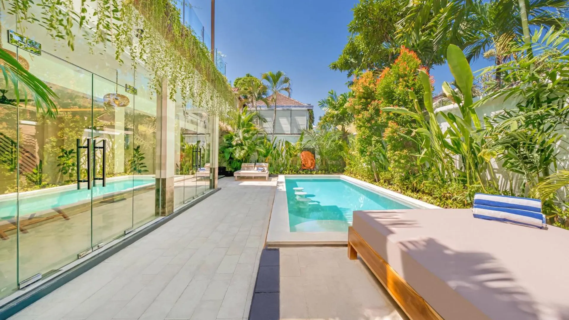 Villa Florence - 3Bdr Luxury Villa, Private Pool, Walk To The Beach Seminyak