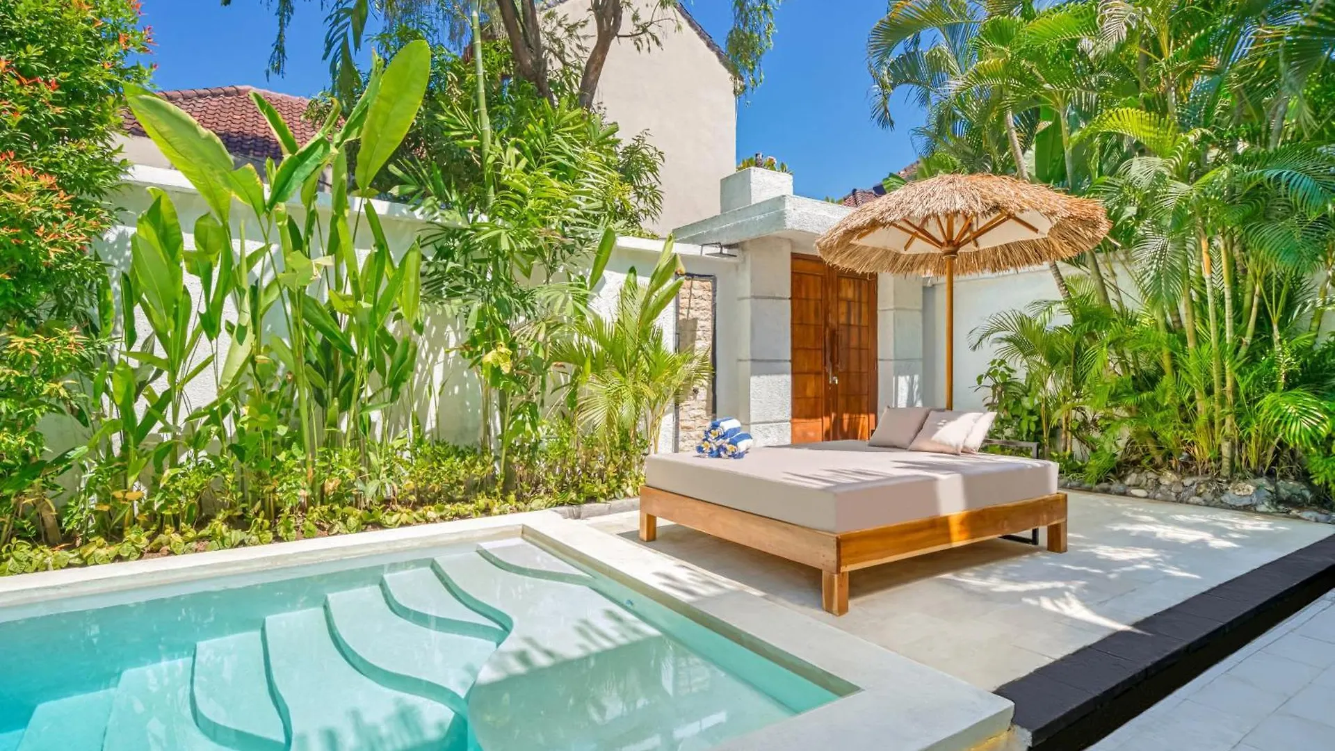 Villa Florence - 3Bdr Luxury Villa, Private Pool, Walk To The Beach Seminyak