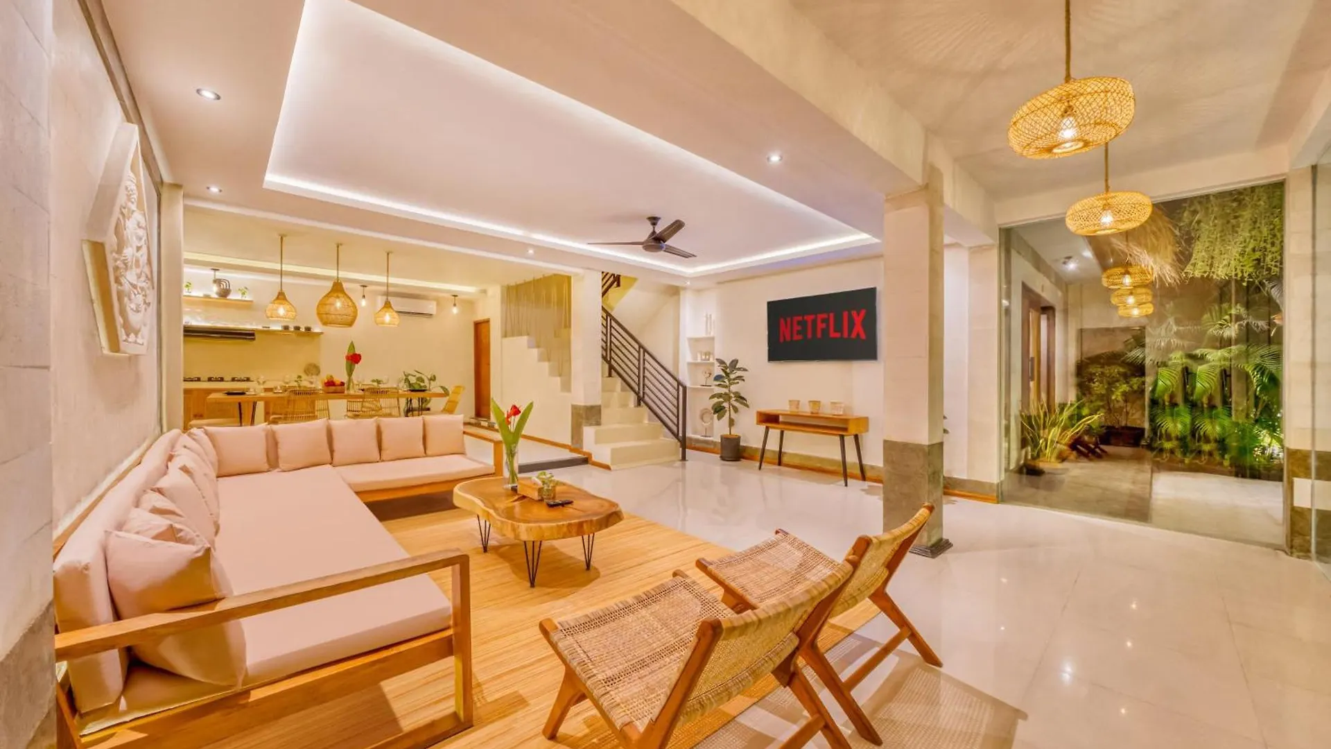 Villa Florence - 3Bdr Luxury Villa, Private Pool, Walk To The Beach Seminyak  0*, Seminyak (Bali)